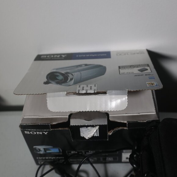 Sony Handycam DCR-SR68 Camcorder 60x Zoom *AS-IS/For Parts Only* - Picture 3 of 8